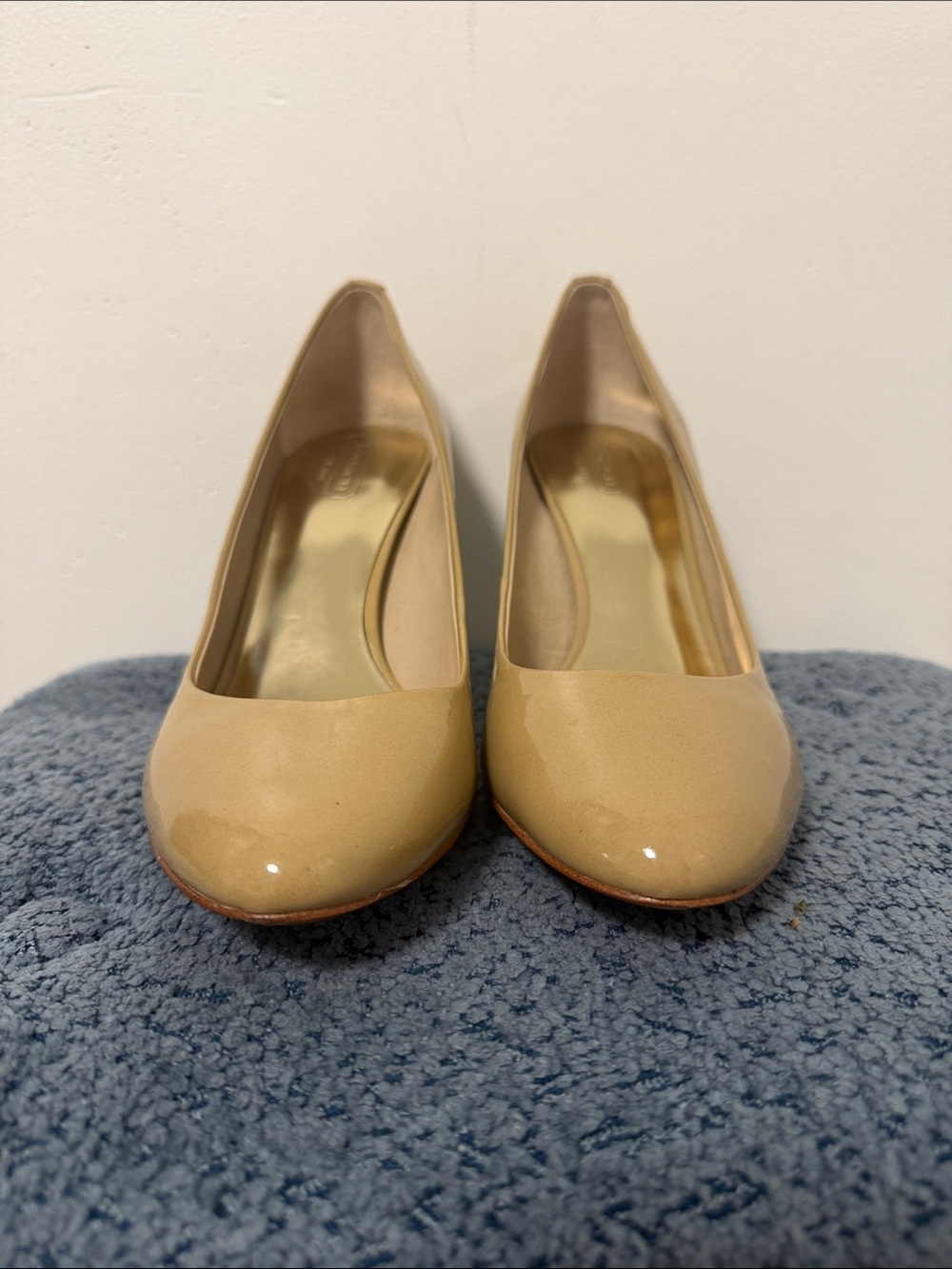Coach Women's Beige Patent Leather Pumps - Picture 3 of 11